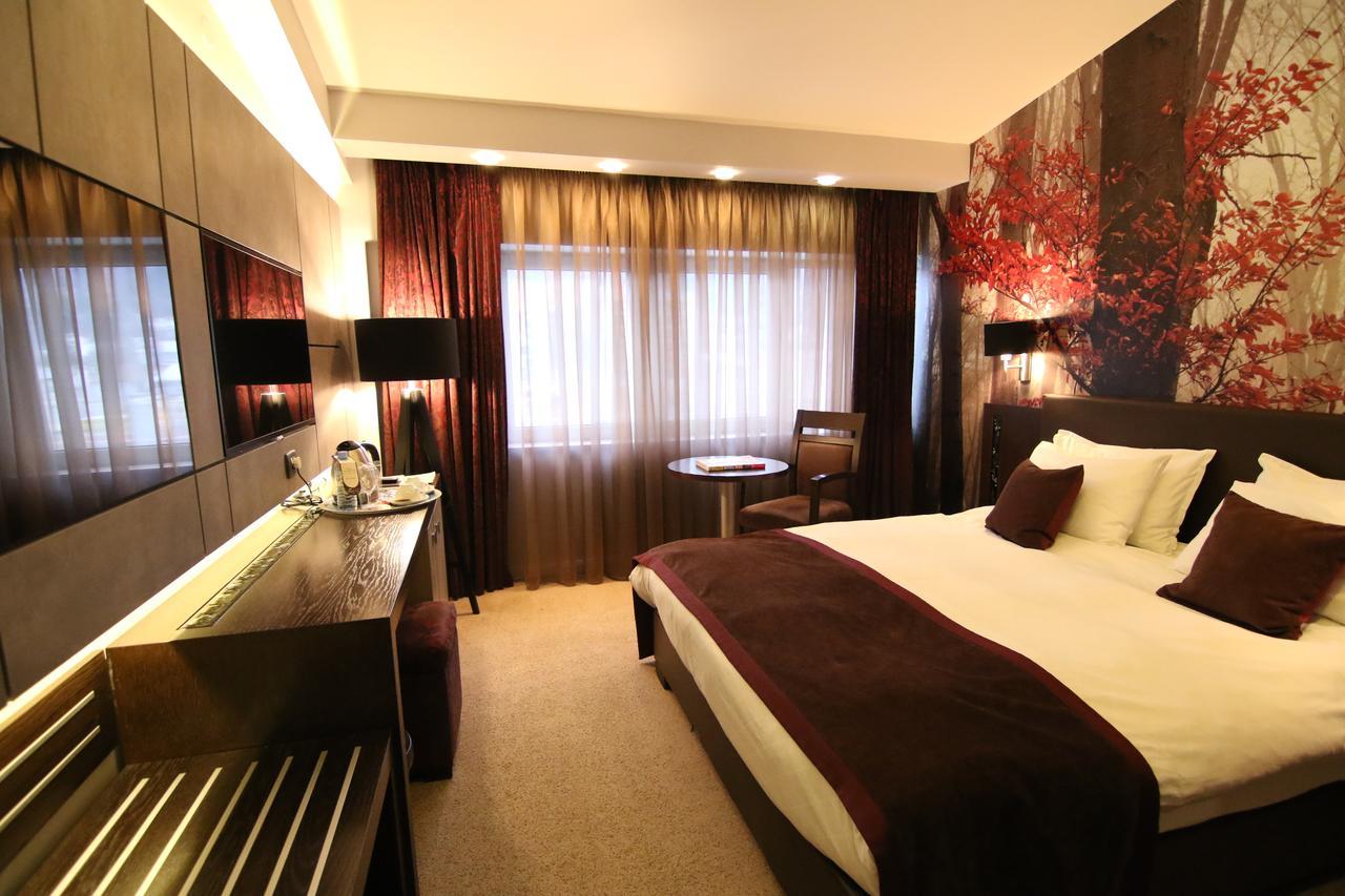 Queen'S Hotel - Zebra Centre สโกเปีย ห้อง รูปภาพ