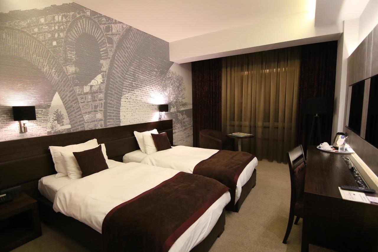Queen'S Hotel - Zebra Centre สโกเปีย ห้อง รูปภาพ