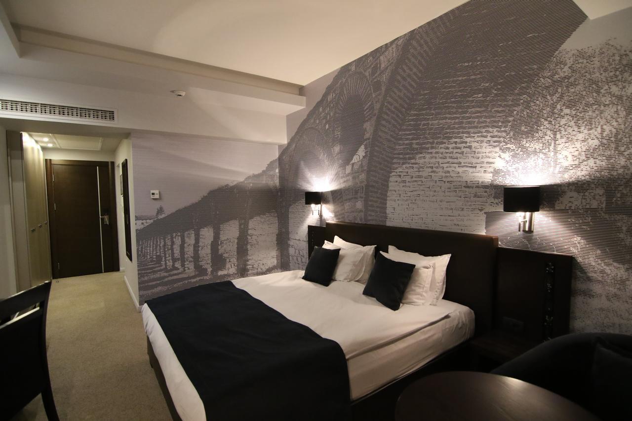 Queen'S Hotel - Zebra Centre สโกเปีย ห้อง รูปภาพ